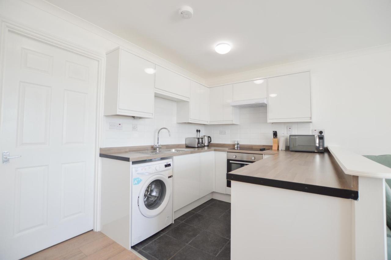 No 8 Westbay Apartment Оубън Екстериор снимка