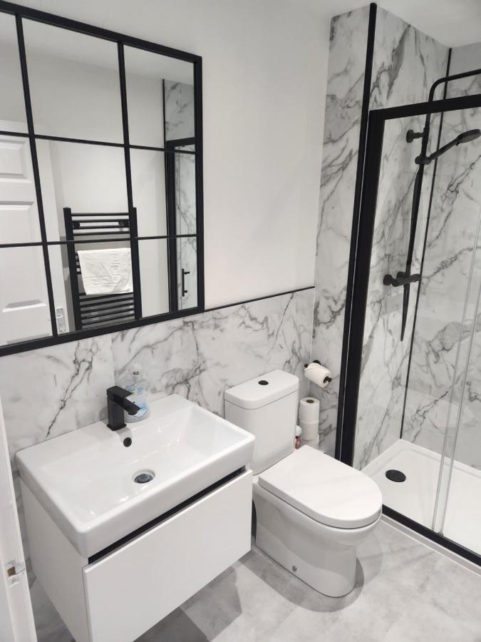 No 8 Westbay Apartment Оубън Екстериор снимка